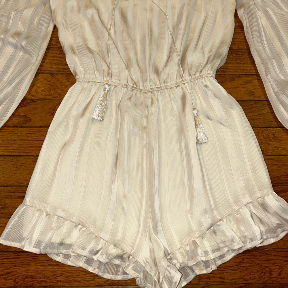 Beautiful romper - Picture 4 of 7